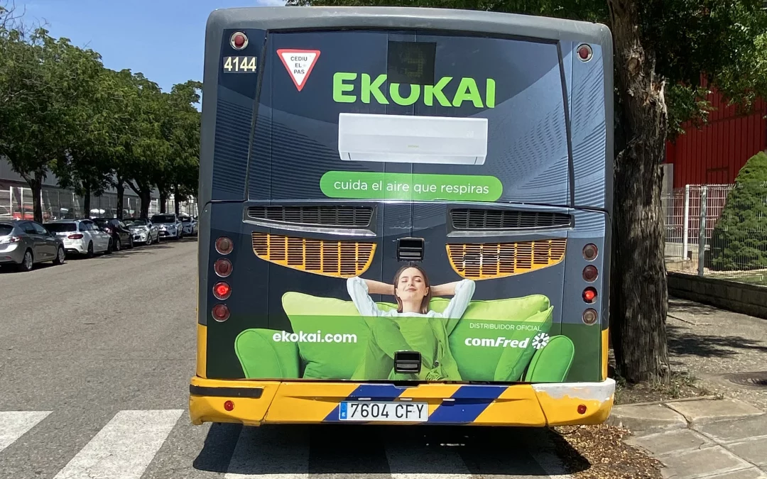 Conoce el autobús de Ekokai & Comfred